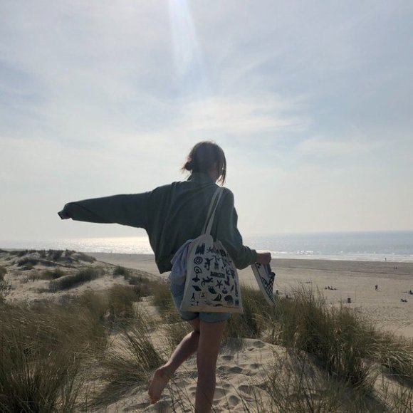 Meet your Posher, Drew - Picture 1 of 1